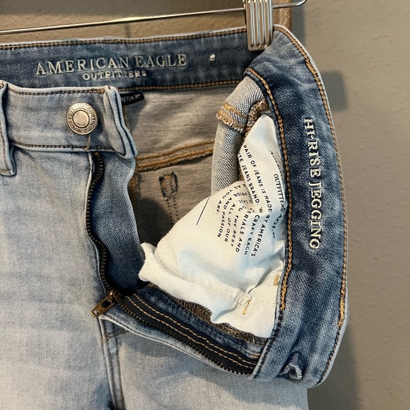 American 🇺🇸 Eagle Outfitters Light wash high-rise jeggins size 6 Jeans 👖 - Picture 11 of 11